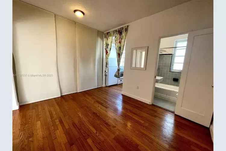 House For Sale , 741, 15th Street, Miami Beach, Florida