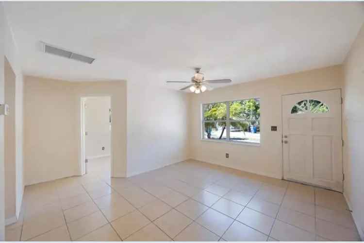 3BR 1BA Block Home Huge Yard New Roof Near Downtown St Petersburg