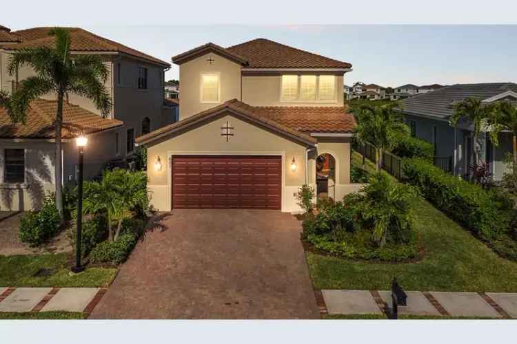 Luxury Lakefront Home in Tesoro Club 4 Beds 35 Baths