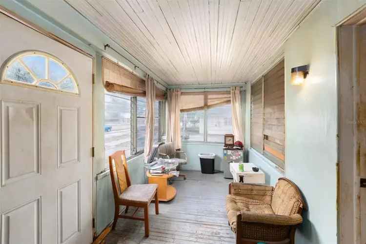2-Bedroom 1-Bath Home in St Petersburg - Updated AC, Solar Panels, and More