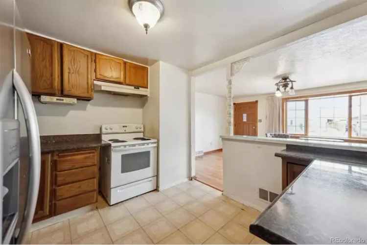 House For Sale , 860, Zenobia Street, Denver, Colorado