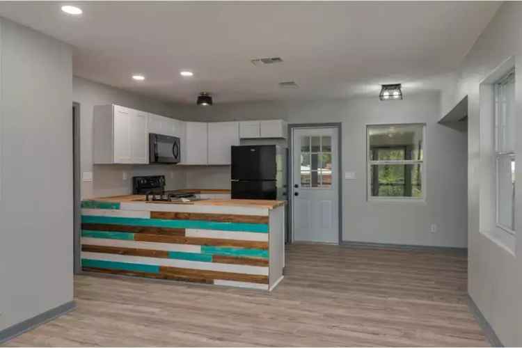 Lakeland 3-Bedroom Home  Remodeled Move in Ready