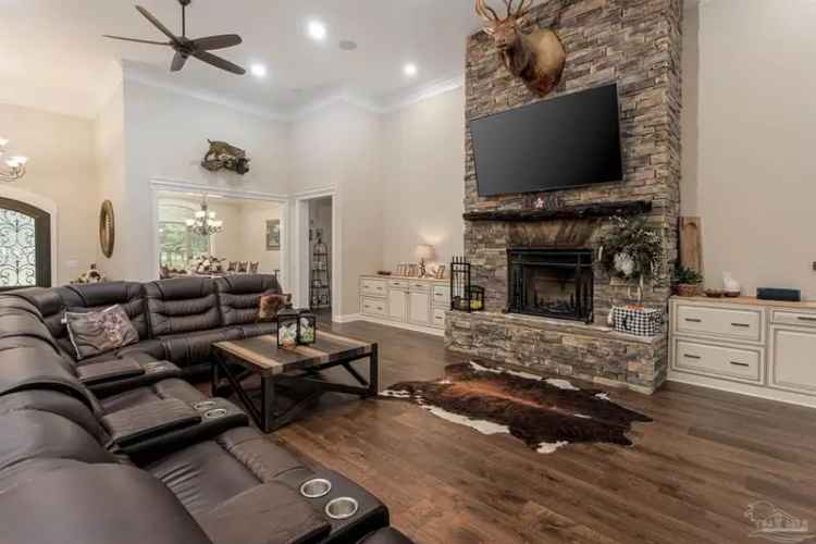 Country Estate Village 20 Acres Lake Workshop Home