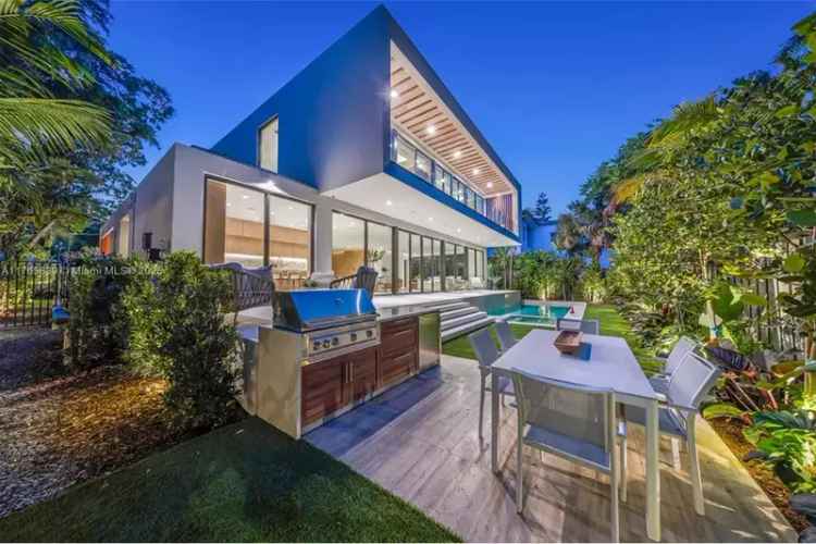 House For Sale , 2440, Trapp Avenue, Miami, Florida
