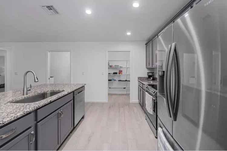 House For Sale , 2630, Southwest Ann Arbor Road, Port Saint Lucie, Florida