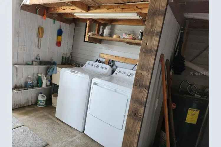 Englewood Mobile Home near Beaches and Amenities