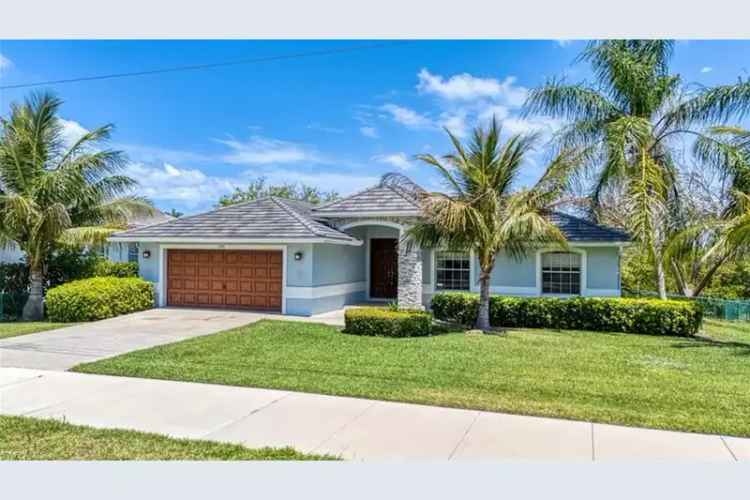 Marco Island Waterfront Home Direct Gulf Access Pool Boat Lift