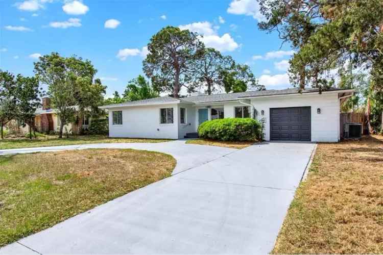 Mid Century Modern Home in Lake Pasadena Near Beaches and Downtown St Pete