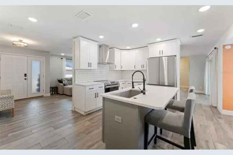 House For Sale , 3112, 65th Way North, Saint Petersburg, Florida