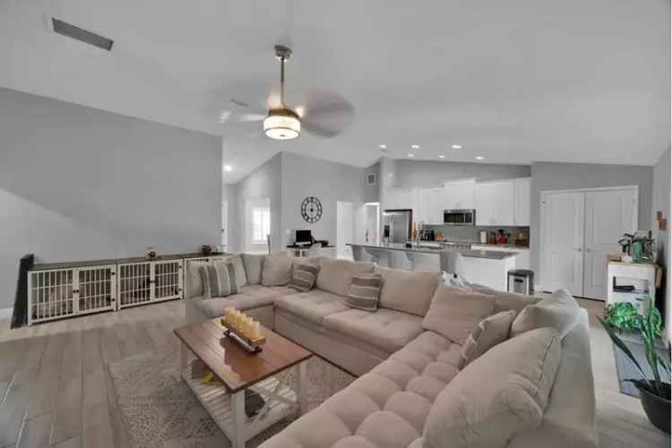 House For Sale , 482, Southwest Tulip Boulevard, Port Saint Lucie, Florida