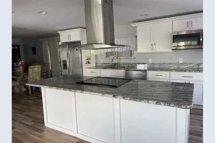 Spacious 3 Bedroom 2 Bathroom Mobile Home in Kissimmee, FL
