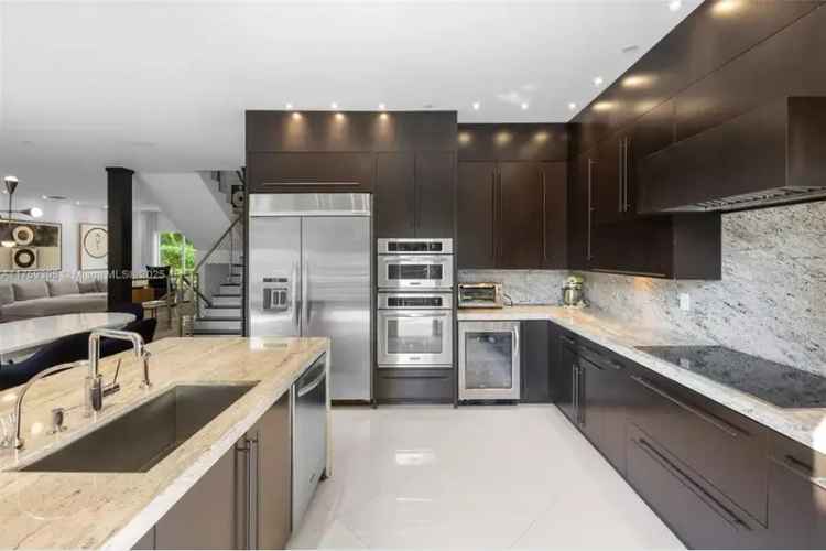 House For Sale , 3545, East Glencoe Street, Miami, Florida