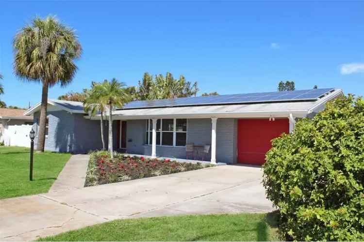 4 Bed 2 Bath Pool Home in Maximo Moorings St Petersburg Florida