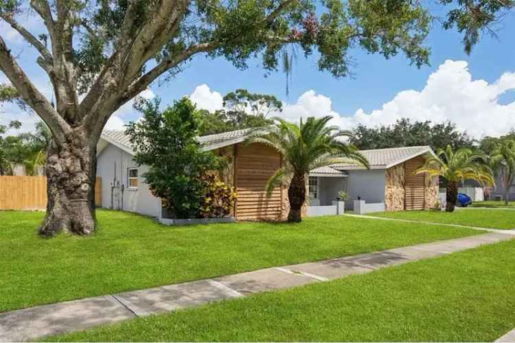 House For Sale , 1921, Blue Heron Way, Palm Harbor, Florida