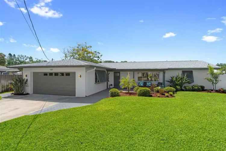 Updated Waterfront Haven with Pool & Spa - Peaceful Cul De Sac