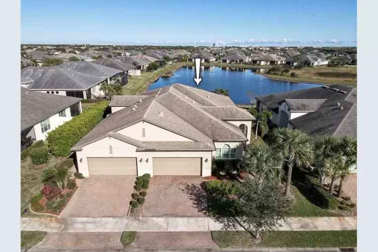 House For Sale , 11031, Southwest Winding Lakes Circle, Port Saint Lucie, Florida