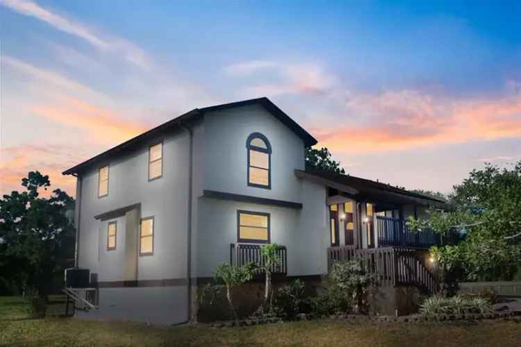 3 Bedroom 2 5 Bath Custom Chalet Home Near Rio Vista Park
