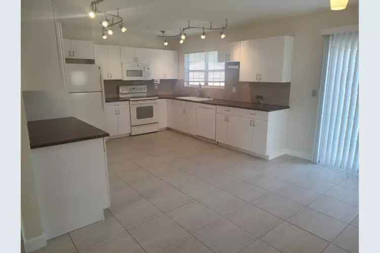 House For Sale , 285, Southwest Bridgeport Drive, Port Saint Lucie, Florida
