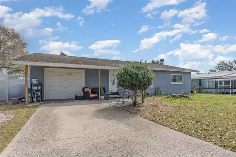 3 Bedroom 2 Bathroom Home with Pool Solar Panels and Bonus Room