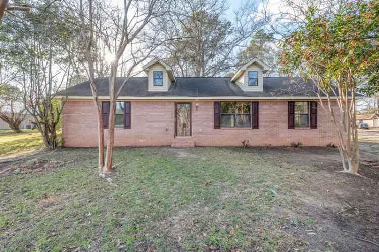 House For Sale , 410, Maverick Drive, Dothan, Alabama
