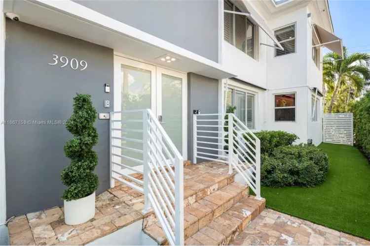 House For Sale , 3909, Garden Avenue, Miami Beach, Florida