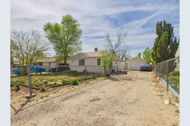 House For Sale , 2006, East 14th Street, Pueblo, Colorado