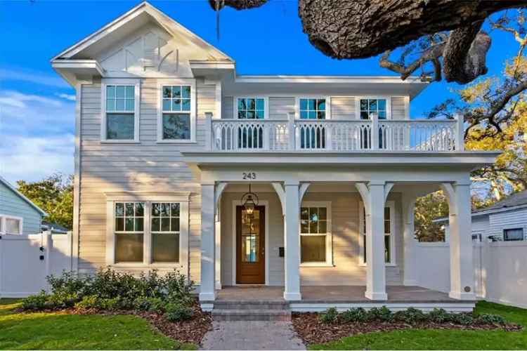 Luxury 5-Bedroom Home in St Petersburg's Old Northeast