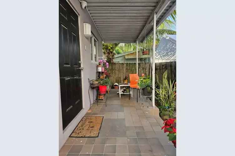 House For Sale , 1260, Northwest 4th Street, Miami, Florida
