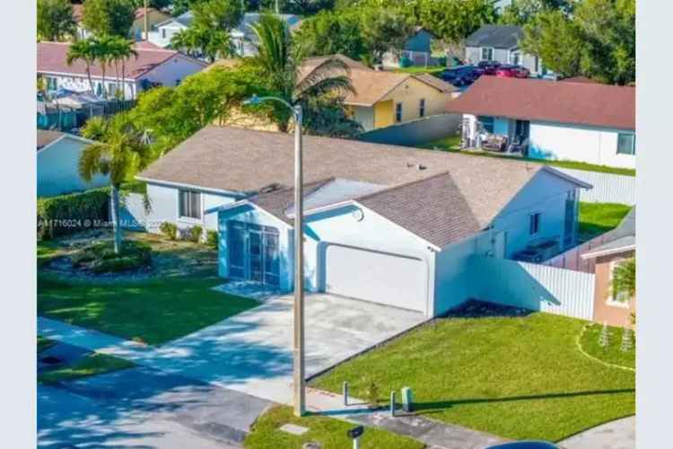House For Sale , 28208, Southwest 136th Avenue, Homestead, Florida