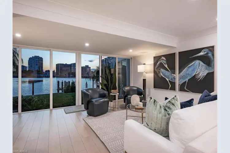 Luxury Villa with Private Boat Slip Sensational Bay Views