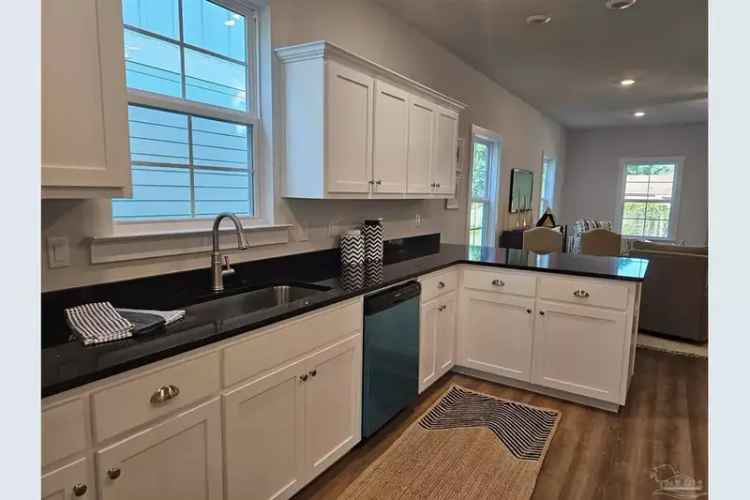 Downtown Pensacola New Orleans Style Home 3 Bed 25 Bath