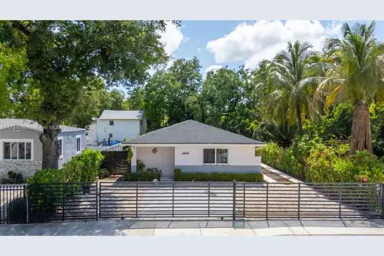 Fully Renovated 3 Bed 2 Bath Home Near 44th Street Miami