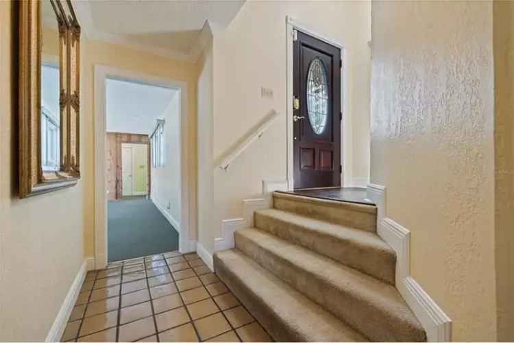 4 Bed 4 Bath Pool Home in St Petersburg's Pink Streets