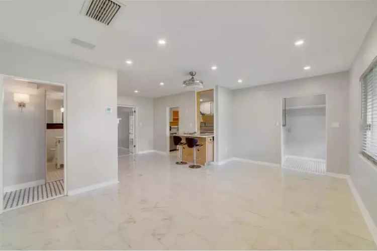 House For Sale , 930, Garden Plaza, Orlando, Florida