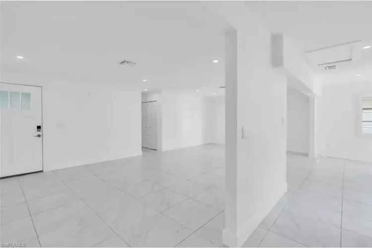 House For Sale , 15, Crooked Lane, East Naples, Florida