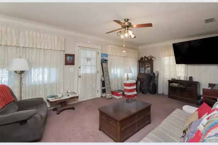 East Hill Craftsman Cottage - 2 Bed 2 Bath - Updated