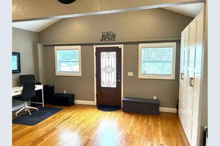 Renovated Kenwood Bungalow ADU Potential