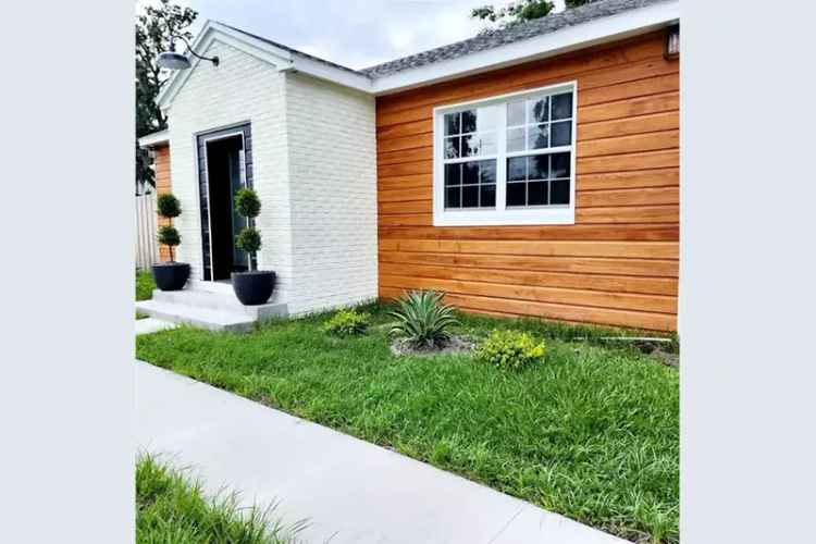 Fully Renovated 1949 Home near Lake Holden - Half Acre Lot