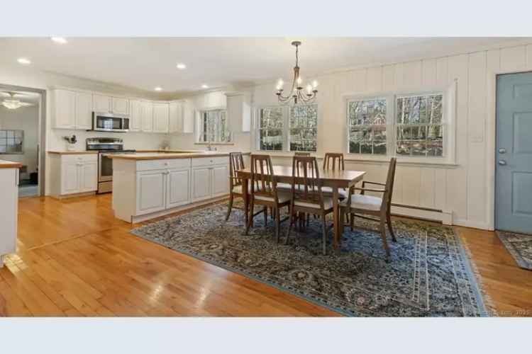 House For Sale , 23, Silver Hill Road, Ridgefield, Connecticut