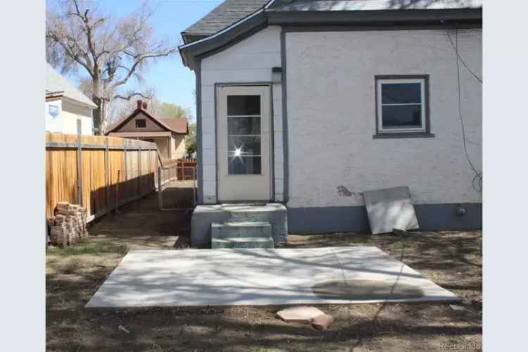 Charming Victorian Home with Spacious Backyard and RV Parking