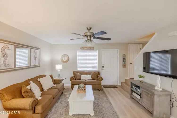 Updated Townhome near Golf Course with Pool and Amenities