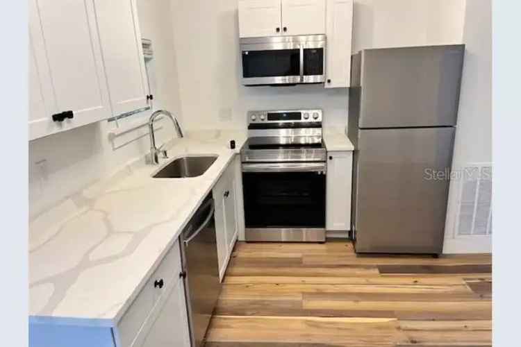 Completely Renovated 6-Unit Multifamily Property in St Petersburg