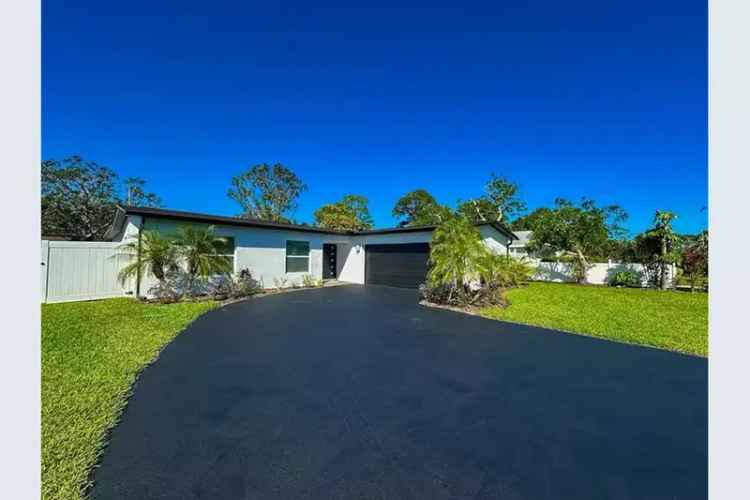 Stunning 4 Bed 3 Bath Home in South St Petersburg with Pool