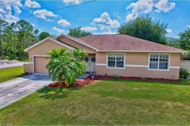 4 Bedroom Home in Greenbrier with Den and Fenced Backyard