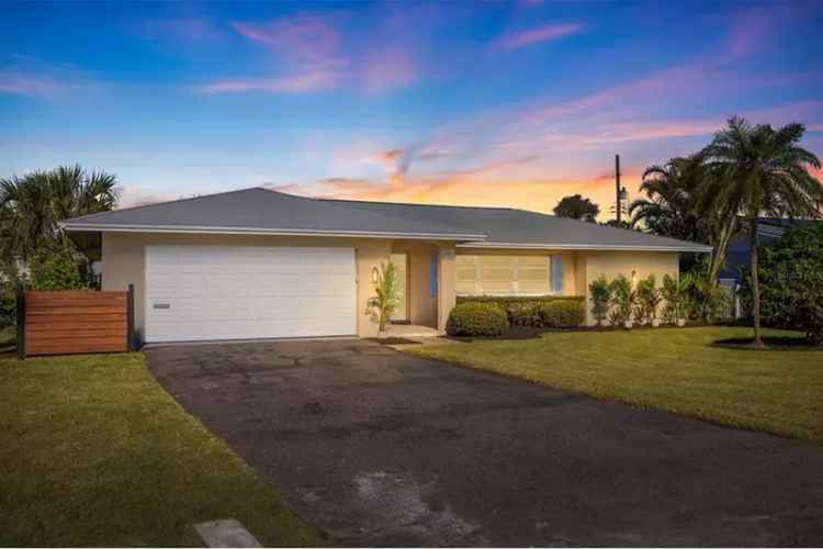 Maximo Moorings 3-Bedroom Home Near Beach No Hurricane Damage