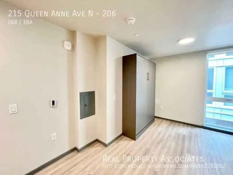 Queen Anne Apartments with City Views - 2 Weeks Free!