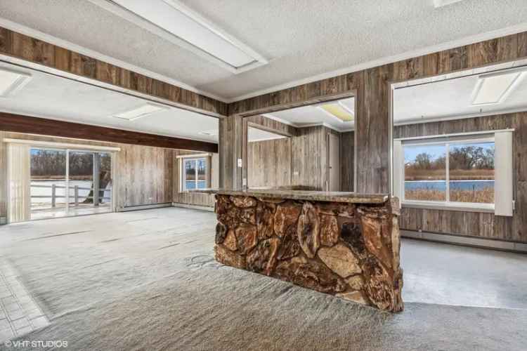 SS Never Float: Luxurious Lakefront Home with Stunning Water Views