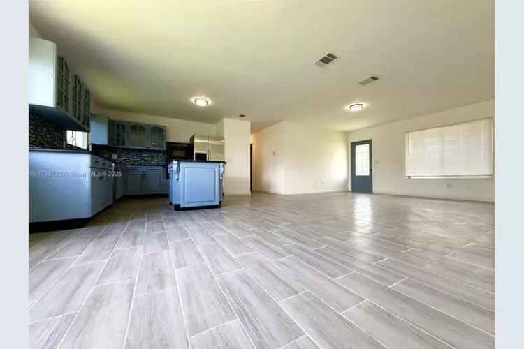 House For Sale , 3311, Southwest Ensley Court, Port Saint Lucie, Florida
