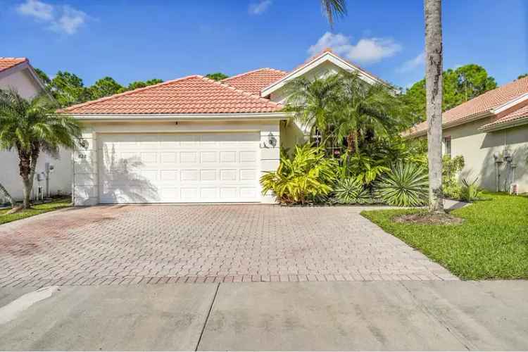 House For Sale , 828, Southwest Munjack Circle, Port Saint Lucie, Florida