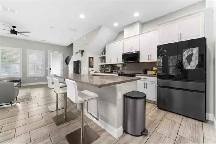 Lake Nona Modern Loft Townhome 3 Bed 25 Bath